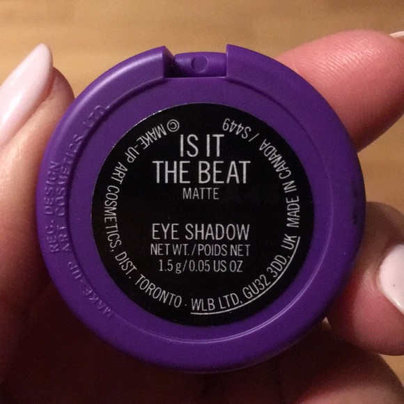 Selena by MAC eyeshadow Is it the beat? - Picture 4 of 4